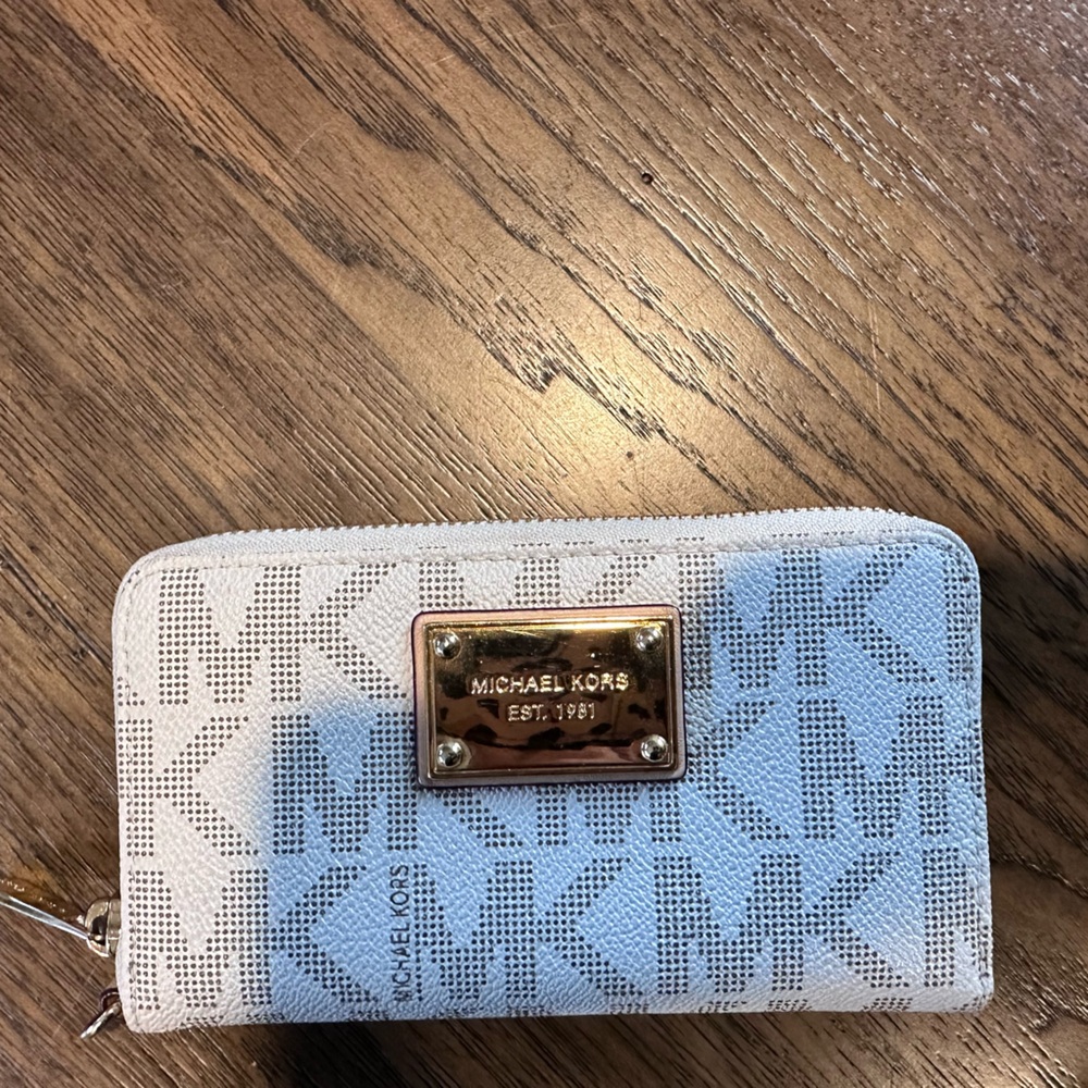 Michael Kors wallet